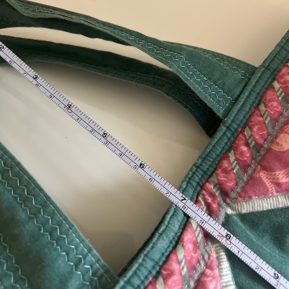 Vintage Quilted Embroidered floral rose tote bag with green trim bag - Picture 8 of 11